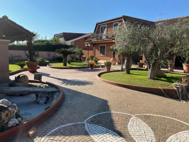 Villa Ines Ardea Exterior foto
